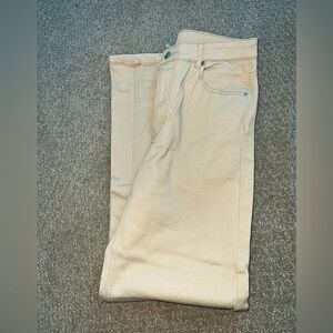 Woman’s Cream Jeans